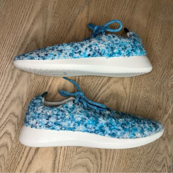 allbirds Women's Wool Runner Fluffs Merino Wool Sneaker Blue White Size 9 - Picture 7 of 9
